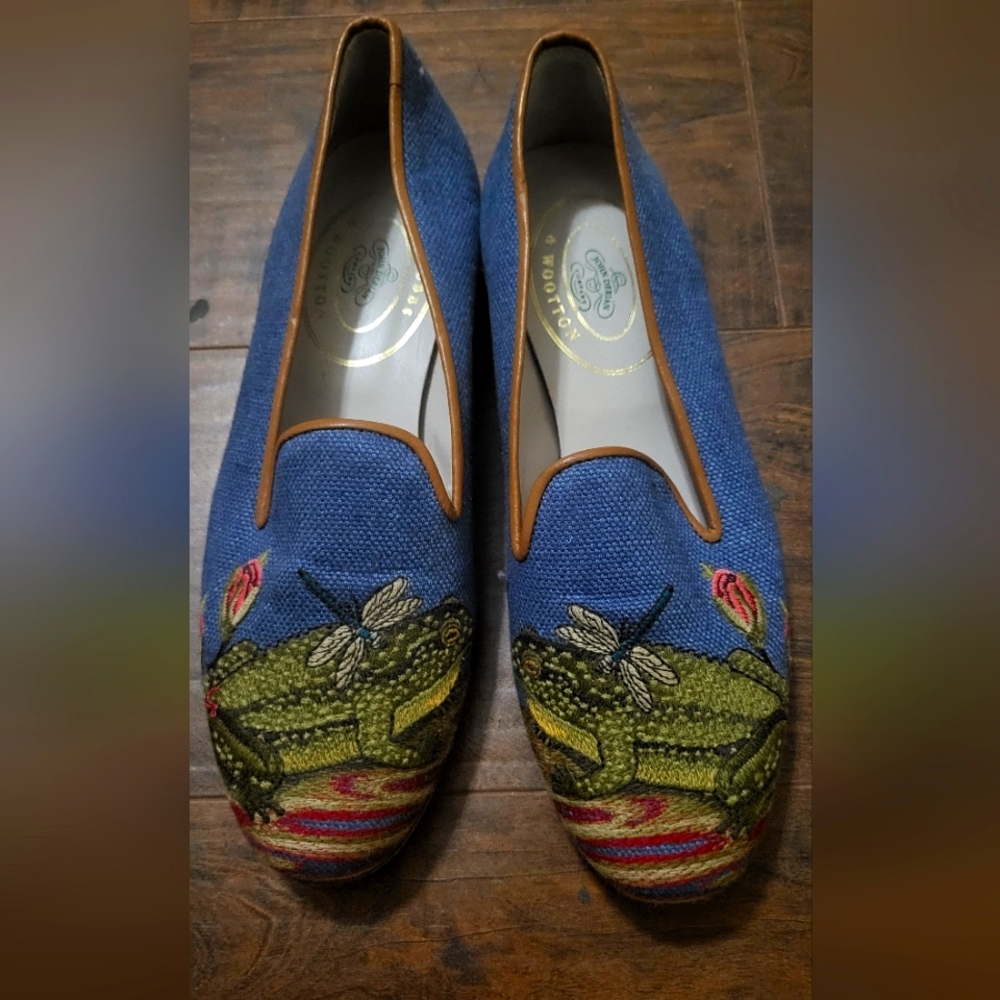 Stubb & Wotton Jean Flats size 8 genuine letter